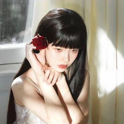 黄蜂女
